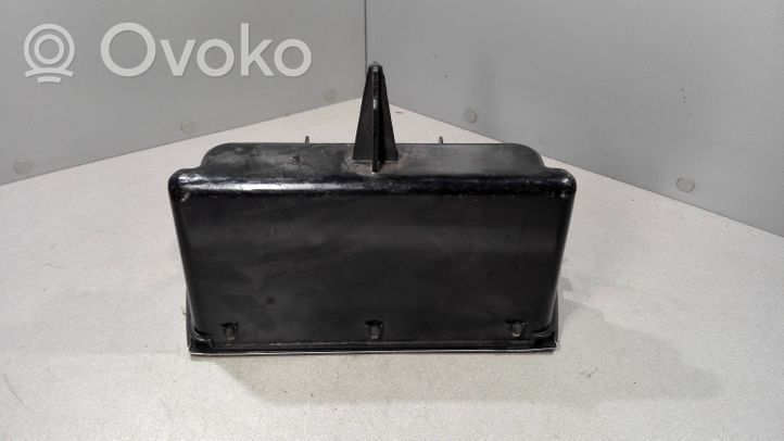 Volkswagen PASSAT B5.5 Rivestimento pannello centrale del cruscotto 3B0858069K