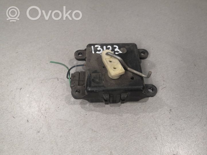 Subaru Legacy Tuloilmaventtiilin käyttömoottori 2N43130820