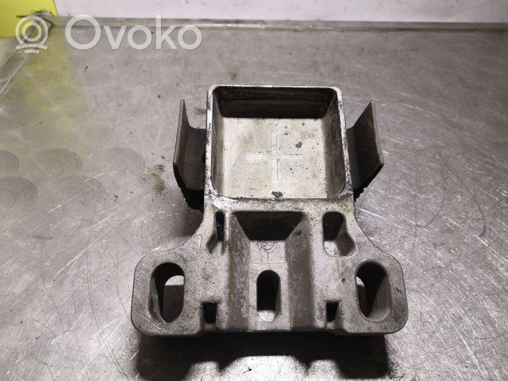 Volkswagen Golf IV Supporto di montaggio del motore WC2025945