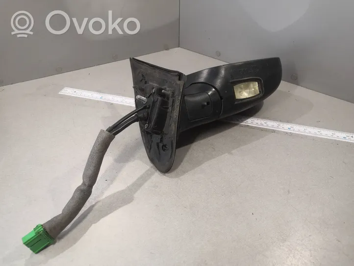 Volvo V70 Front door electric wing mirror E11015463