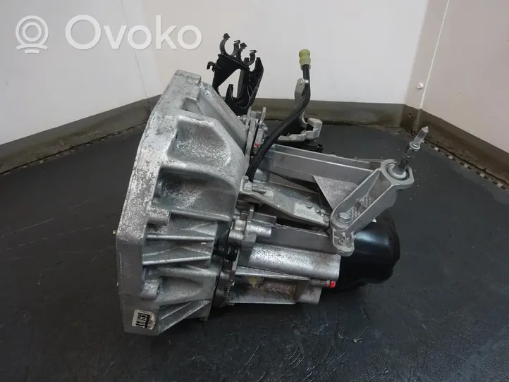 Dacia Sandero Manual 5 speed gearbox JH3160