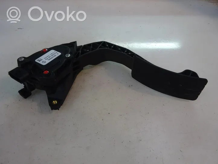 Dacia Logan I Accelerator throttle pedal 180022703R--B