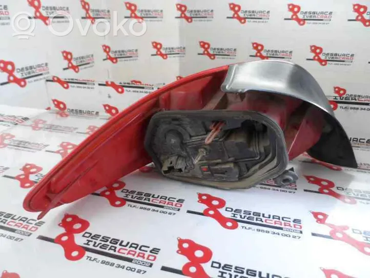 Peugeot 206 Lampa tylna 