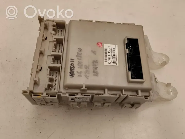 Toyota Verso Ramka / Moduł bezpieczników 82730-0F051-C