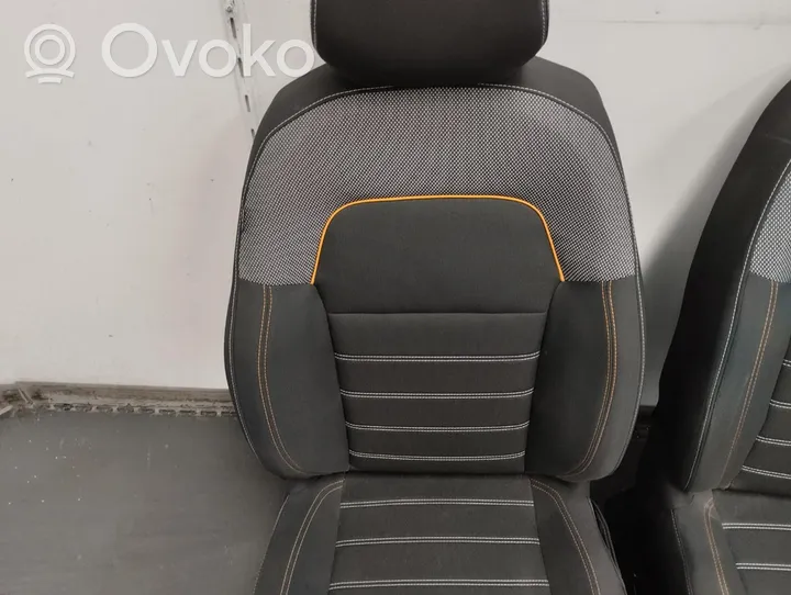 Dacia Sandero Комплект сидений 