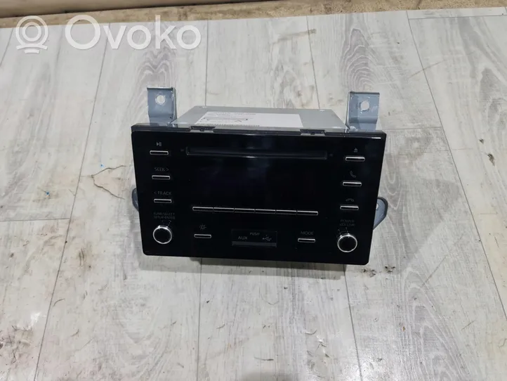 Toyota Hilux VIII Panel / Radioodtwarzacz CD/DVD/GPS 86120-0KE90