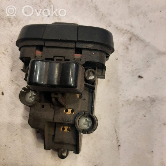 Nissan Almera Tino Interruttore ricircolo dell’aria 54355381P1