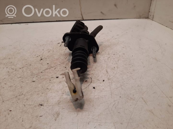 Opel Signum Główny cylinder sprzęgła 24412670