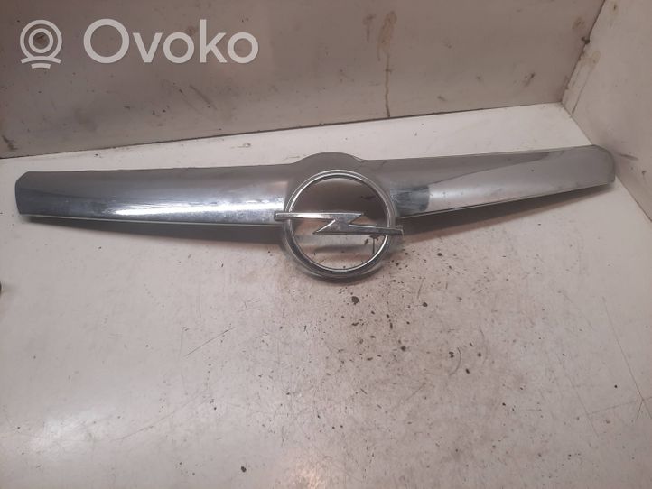 Opel Signum Listwa zderzaka przedniego 551004542