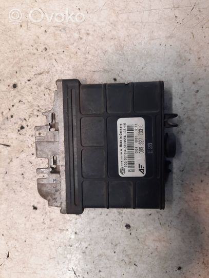 Ford Galaxy Calculateur moteur ECU 099927733C