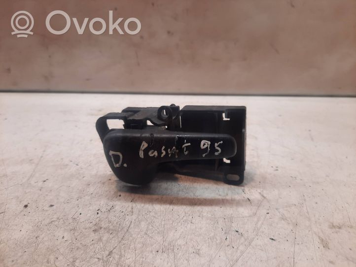 Volkswagen PASSAT B4 Front door interior handle 3A0837236