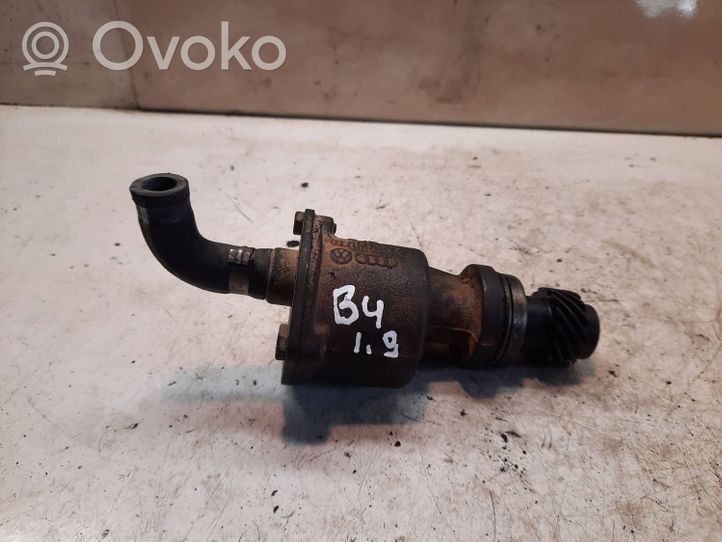 Audi 80 90 S2 B4 Alipainepumppu 028207A