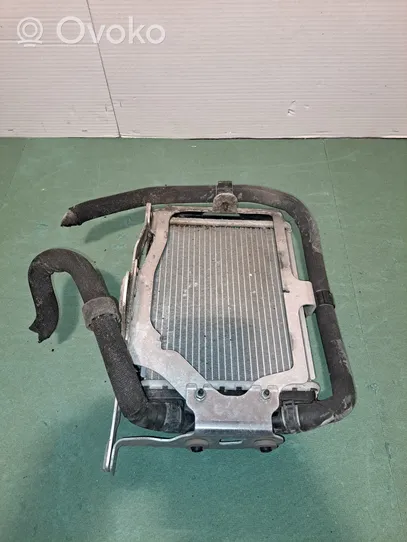 Audi TT TTS RS Mk3 8S Papildu radiators 8K0121212C