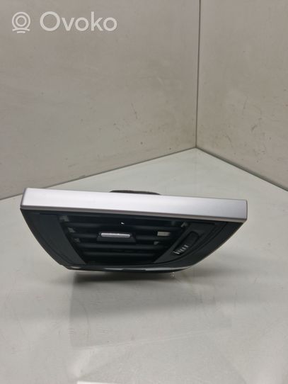 BMW 1 F20 F21 Dashboard side air vent grill/cover trim 9205356