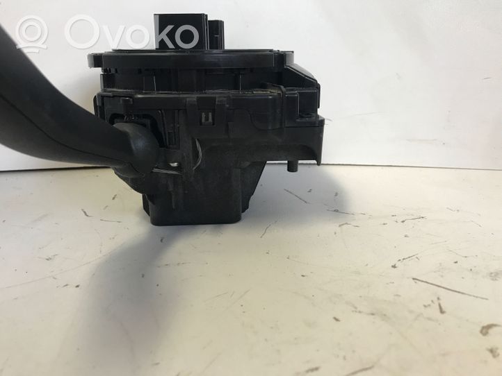 Mercedes-Benz Sprinter W907 W910 Leva comando tergicristalli 10139371