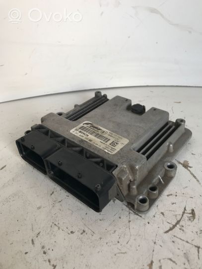 Iveco Daily 6th gen Komputer / Sterownik ECU silnika 5801557345