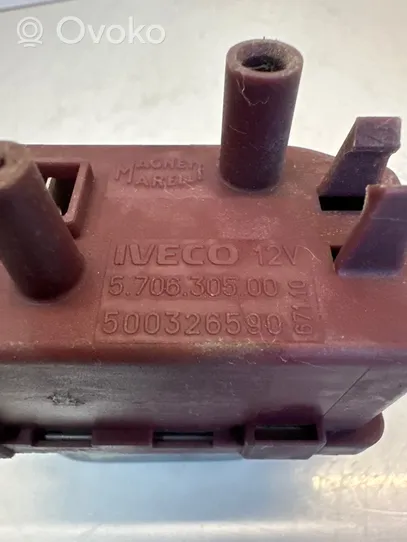 Iveco Daily 35 - 40.10 Heater blower fan relay 500326590