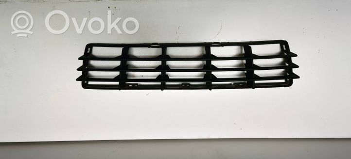 Volvo V50 Grille inférieure de pare-chocs avant 30657006