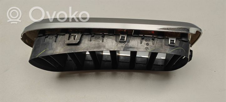 BMW X5 F15 Maskownica / Grill / Atrapa górna chłodnicy 7316075