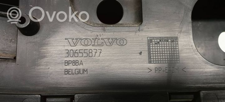 Volvo V50 Belka zderzaka przedniego 30655877