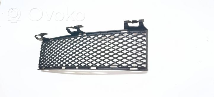 BMW 6 E63 E64 Grille inférieure de pare-chocs avant 5111700882014