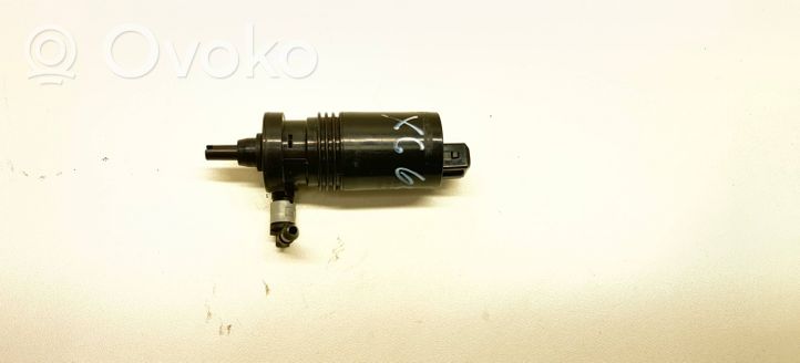 Volvo XC60 Headlight washer pump 1013229
