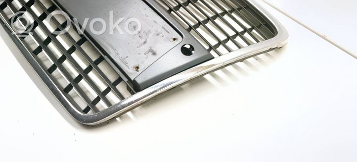 Audi A6 S6 C6 4F Grille calandre supérieure de pare-chocs avant 4F0853651