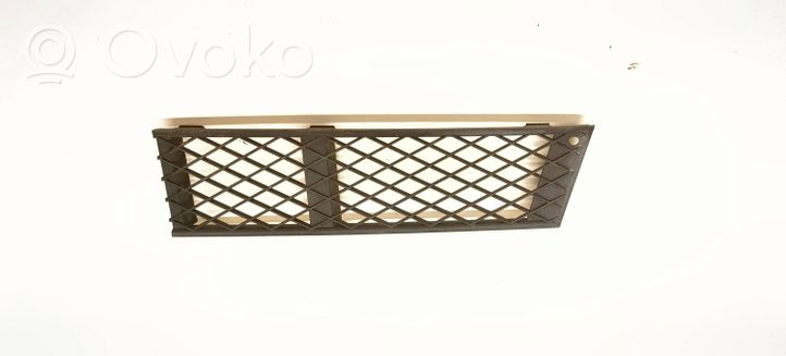 BMW 7 F01 F02 F03 F04 Grille inférieure de pare-chocs avant 51117184149