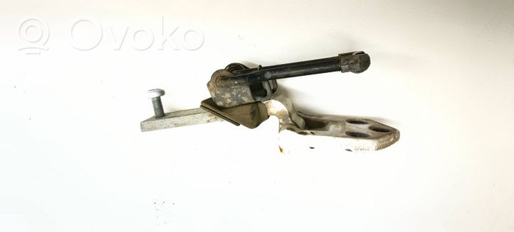 Volkswagen Caddy Rear door lower hinge 2K0827152A