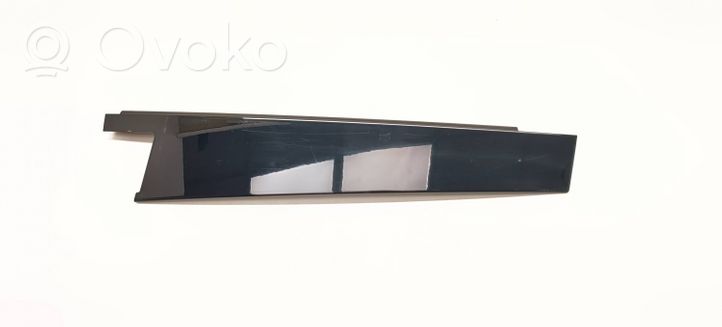 Mercedes-Benz E W212 Rivestimento modanatura del vetro della portiera posteriore 2126900487