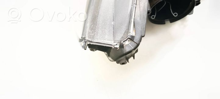 Honda CR-V Lampa przednia T0780