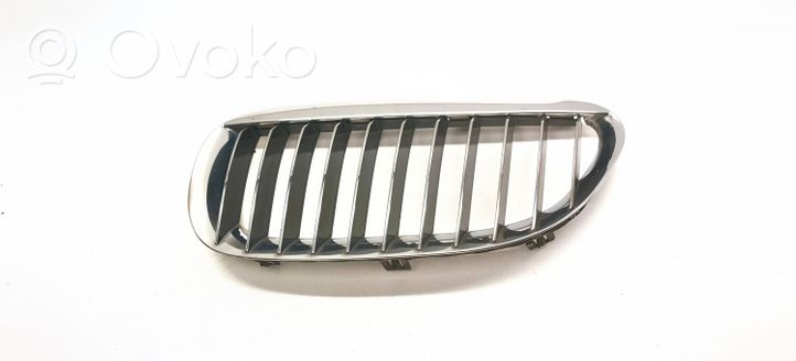 BMW 6 E63 E64 Grille calandre supérieure de pare-chocs avant 51137008915