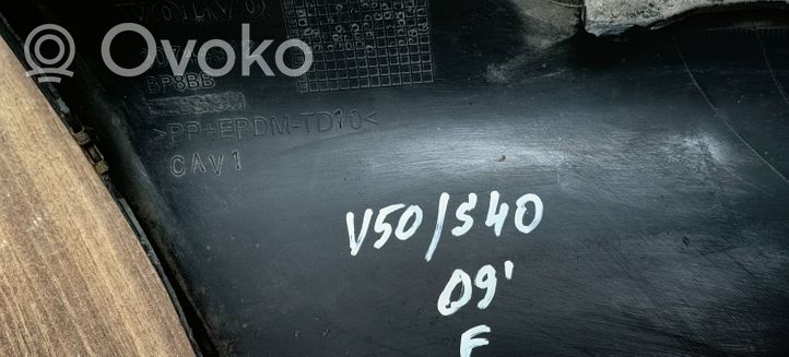 Volvo V50 Etupuskurin reuna 30744912
