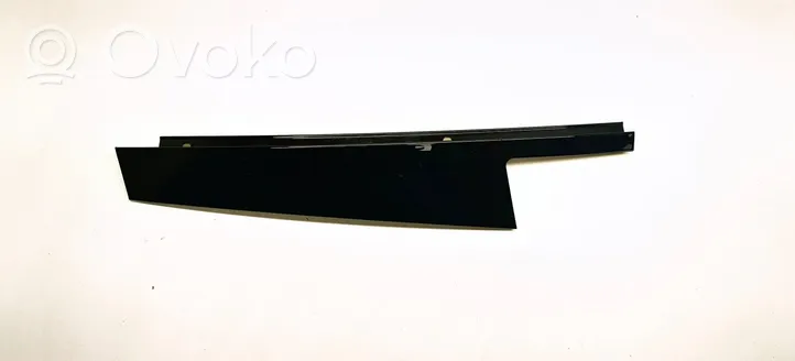 BMW 5 G30 G31 Rivestimento modanatura del vetro della portiera posteriore 7390139