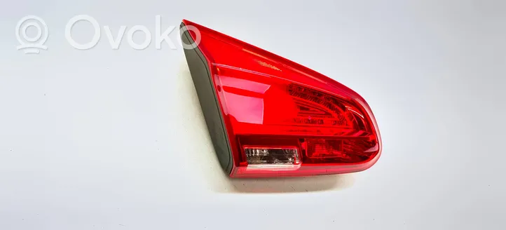 KIA Ceed Lampy tylnej klapy bagażnika 92403A20