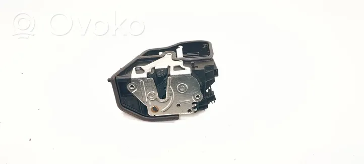 BMW 5 E60 E61 Etuoven lukko 7202147