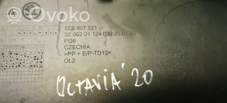 Skoda Octavia Mk4 Lame de pare-chocs avant 5E6807521