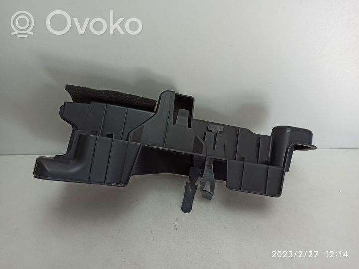 Audi Q3 8U Instrumentu kaste 