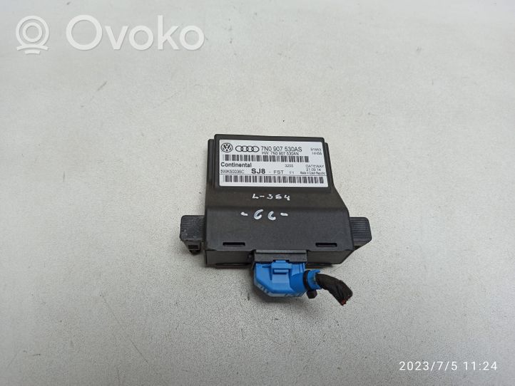 Volkswagen PASSAT CC Gateway control module 