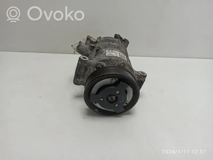 Audi Q3 8U Compressore aria condizionata (A/C) (pompa) 