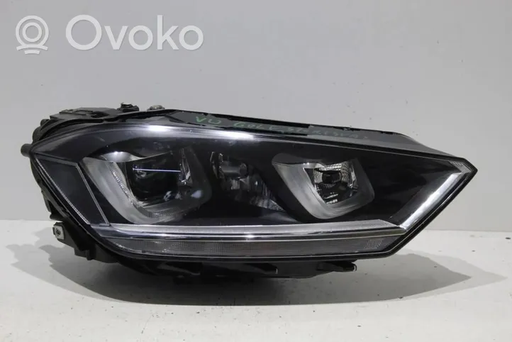 Volkswagen Golf Sportsvan Lampa przednia 517941752B