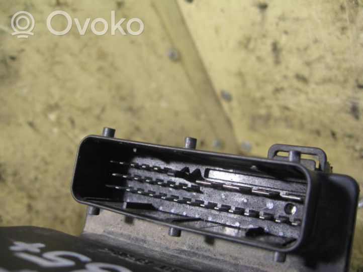 Skoda Octavia Mk1 (1U) ABS-pumppu BOSCH02730045160265220582