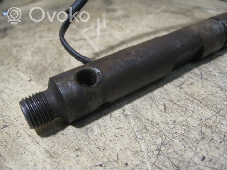 Volvo S40, V40 Fuel injector BOSCH0432193754