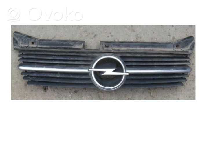 Opel Omega B1 Griglia superiore del radiatore paraurti anteriore 90491397