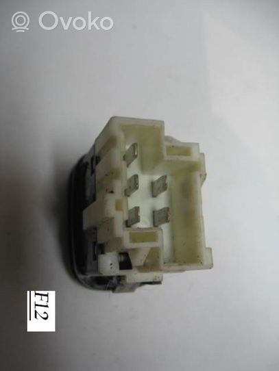 Volvo C70 Seat heating switch 9162939