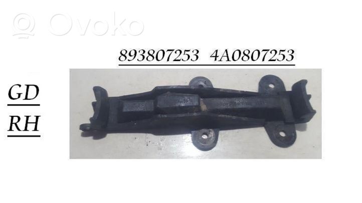 Audi 100 200 5000 C3 Support de pare-chocs arrière 893807253