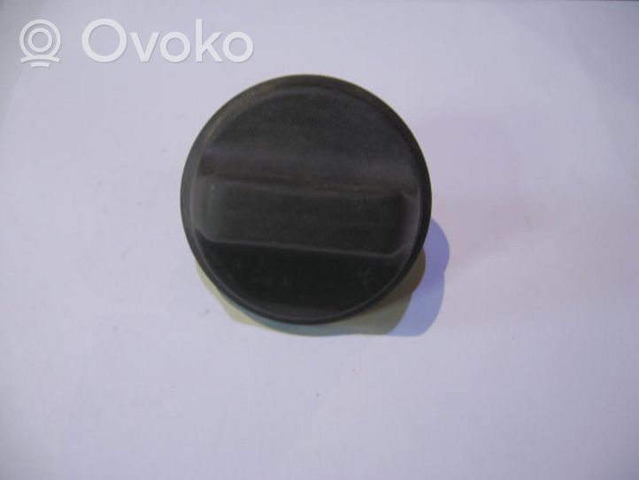 Renault Espace III Fuel tank filler cap 7700489632