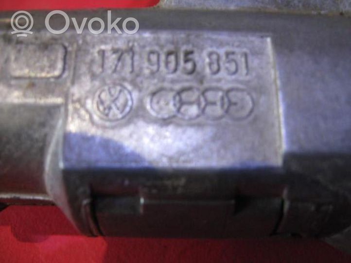 Audi 80 90 B2 Virtalukko 171905851