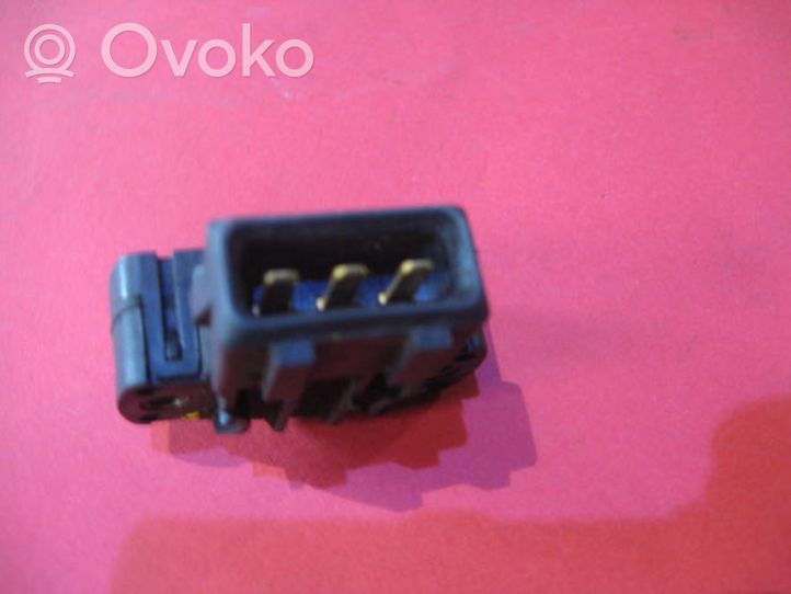 Volkswagen Transporter - Caravelle T4 Sensor Drosselklappe 044907385A