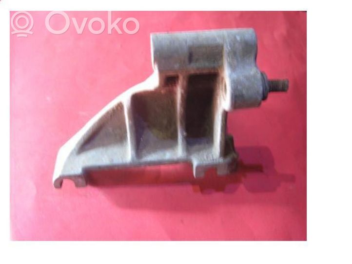 Volkswagen PASSAT B3 Power steering pump mounting bracket 028145531D